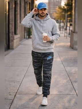 NFL Detroit Lions Jogger Pants XL Fleece Lined Gray Camo Lounge